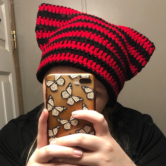 Black and Red Crochet Cat Ear Beanie - Picture 3 of 4
